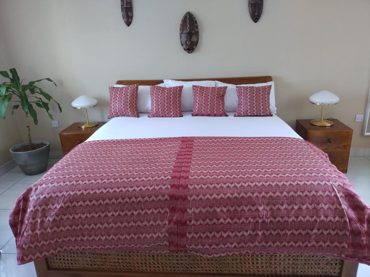 Cole Street Guesthouse Freetown Dış mekan fotoğraf
