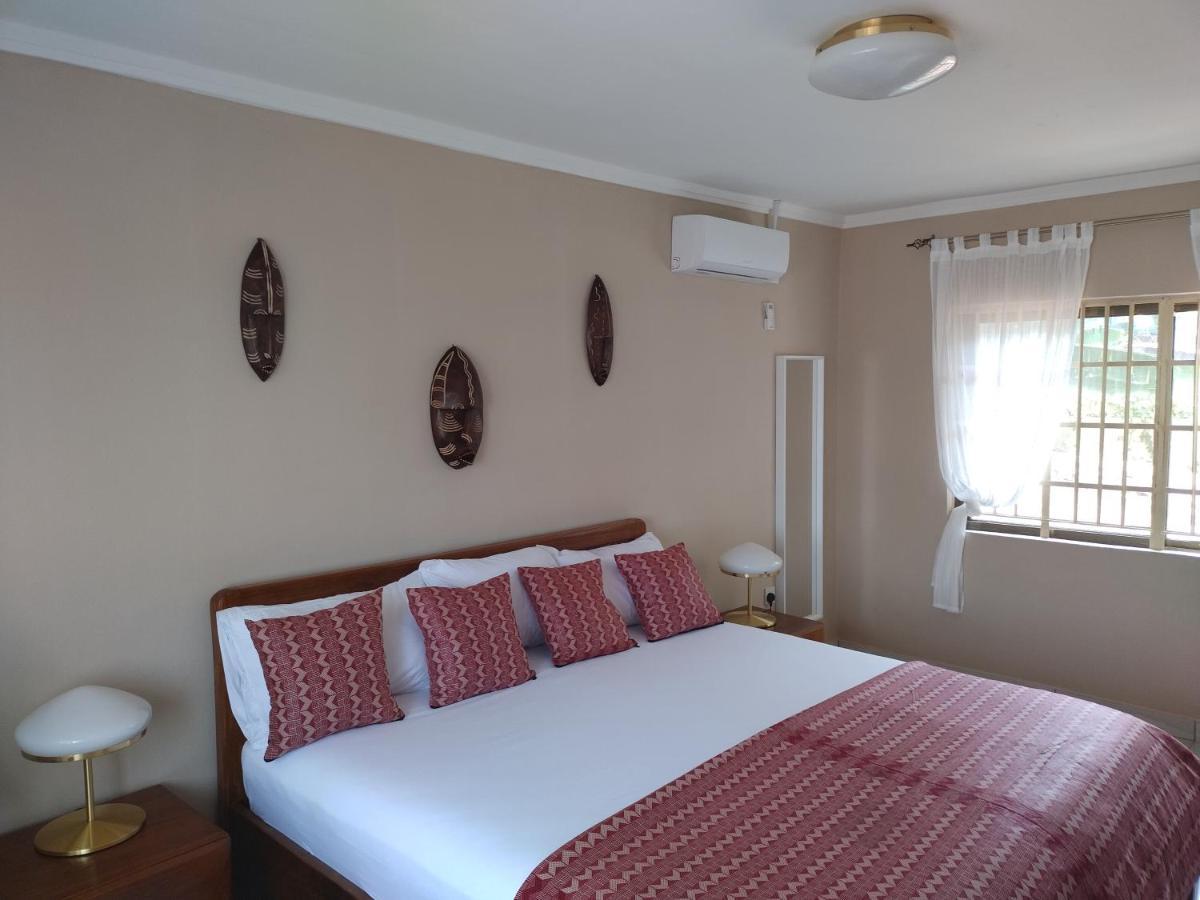 Cole Street Guesthouse Freetown Dış mekan fotoğraf